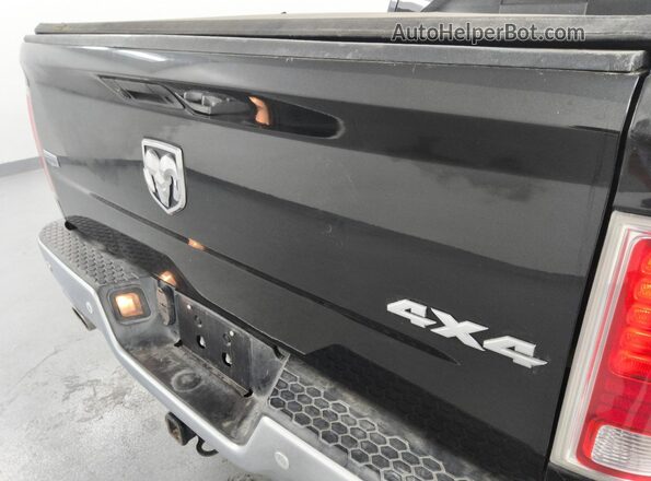1C6RR7NT4GS178007 2016 RAM 1500 Black 
