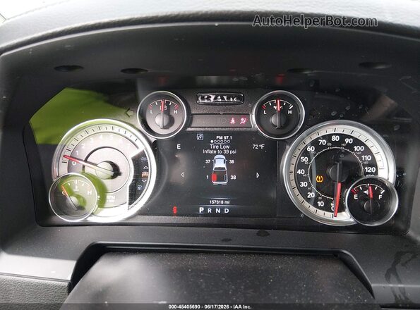 1C6RR7NT4GS294839 2016 RAM 1500 Burgundy უკანა სავარძლების ხედი