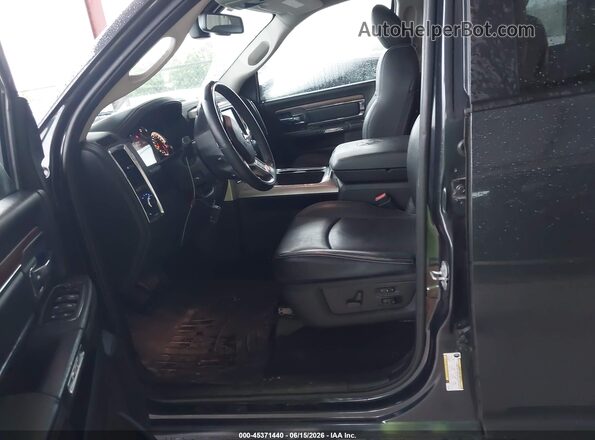 1C6RR7NT5HS816699 2017 RAM 1500 Gray Vista de la etiqueta del VIN