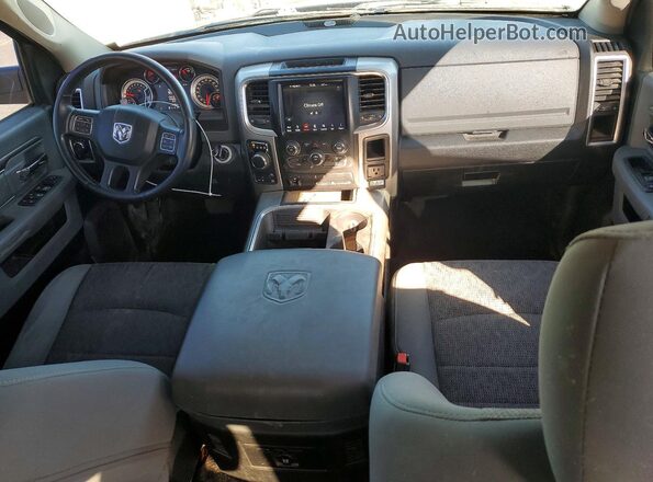 1C6RR7TT3JS136325 2018 RAM 1500 Black Առջևի վահանակի տեսք