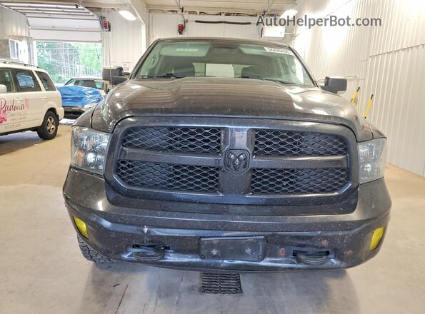 1C6RR7TT7JS178867 2018 RAM 1500 Black Front view