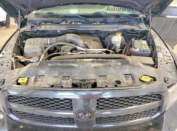 1C6RR7TT7JS178867 2018 RAM 1500 Black Rear interior view