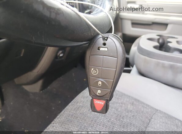 1C6RR7TT9KS662797 2019 RAM 1500 CLASSIC Silver წინა პანელის ხედი