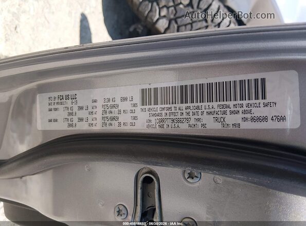 1C6RR7TT9KS662797 2019 RAM 1500 CLASSIC Silver ძრავის განყოფილების ხედი
