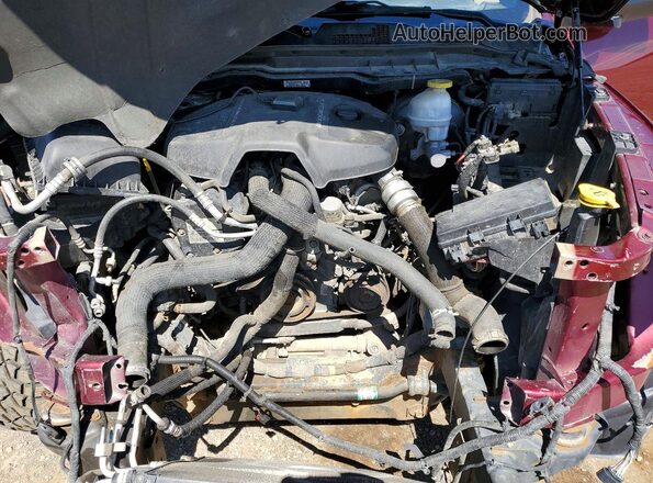 1C6RR7WM5HS614453 2017 RAM 1500 Красный Вид задней части салона