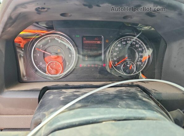 1C6RR7XTXHS818879 2017 RAM 1500 Black Widok zestawu wskaźników