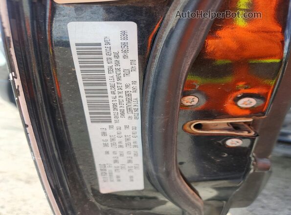 1C6RR7XTXHS818879 2017 RAM 1500 Black Widok komory silnika