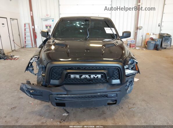 1C6RR7YT1JS234830 2018 RAM 1500 Black ხელსაწყოთა პანელის ხედი