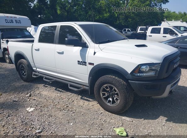 1C6RR7YT2GS252536 2016 RAM 1500 White Rear interior view