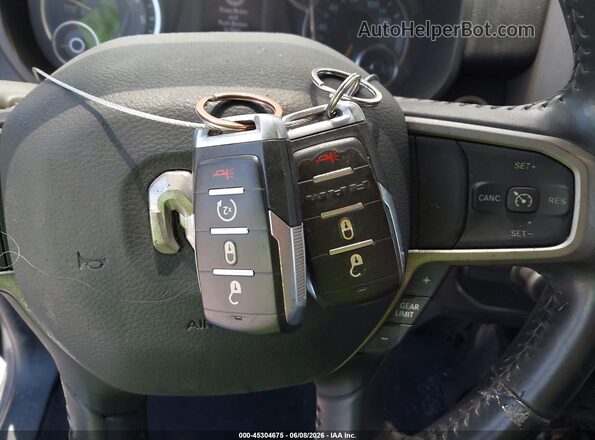 1C6RREBT1KN891706 2019 RAM 1500 Gray Առջևի վահանակի տեսք