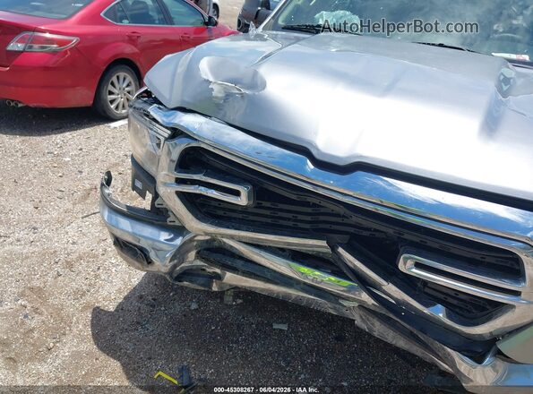 1C6RREBT2KN757433 2019 RAM 1500 Silver Դիմացի տեսք