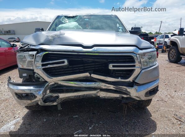 1C6RREBT2KN757433 2019 RAM 1500 Silver Սալոնի հետևի տեսք