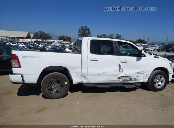 1C6RREFG0NN337123 2022 RAM 1500 White Widok wnętrza 360 stopni