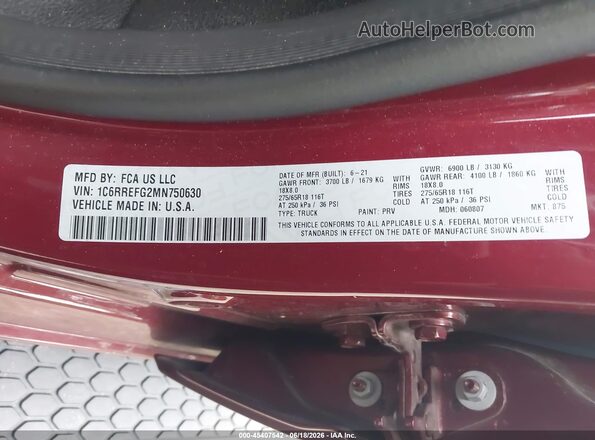 1C6RREFG2MN750630 2021 RAM 1500 Maroon Widok komory silnika