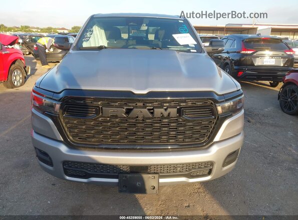 1C6RREFG4SN207731 2025 RAM 1500 Gray ხელსაწყოთა პანელის ხედი