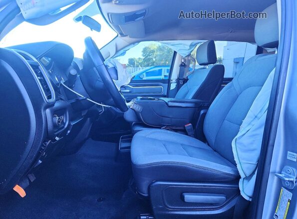 1C6RREFG8KN770717 2019 DODGE 1500 Gray Front interior view