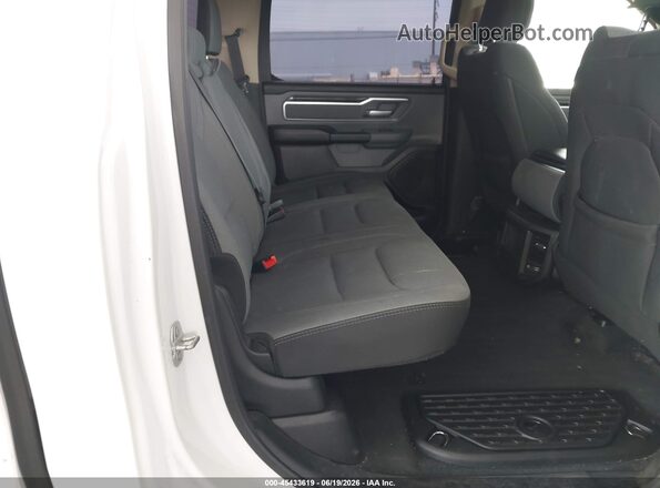 1C6RREFG9KN813526 2019 RAM 1500 Белый Вид наклейки с VIN-кодом