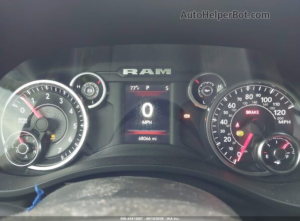 1C6RREFGXMN813585 2021 RAM 1500 Black უკანა სავარძლების ხედი