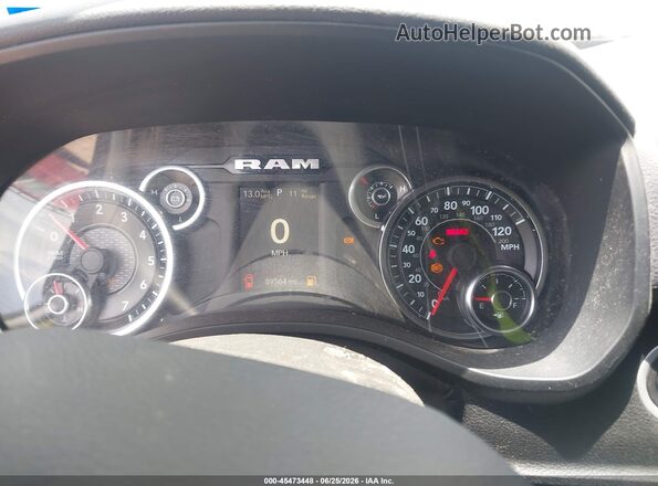 1C6RREFT0MN631231 2021 RAM 1500 Белый Вид задних сидений
