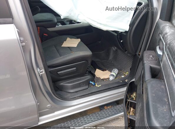 1C6RREFT0NN311926 2022 RAM 1500 Gray Front interior view