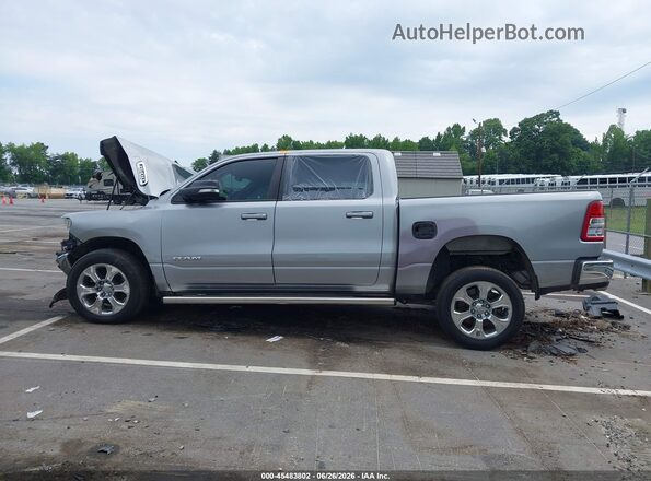 1C6RREFT0NN311926 2022 RAM 1500 Gray Rear interior view