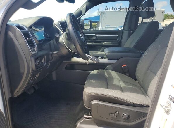 1C6RREFT1MN794518 2021 RAM 1500 White Vista interior delantera