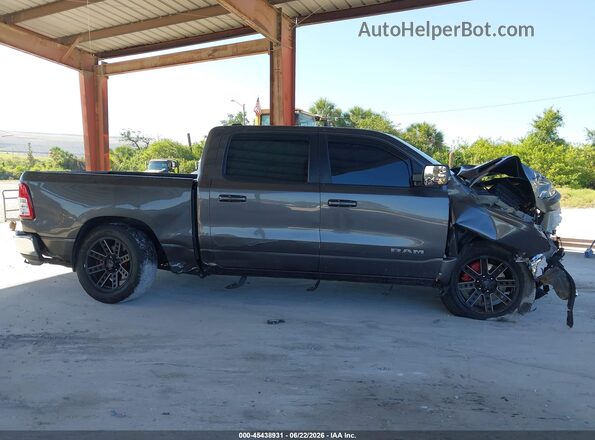 1C6RREFT1NN189948 2022 RAM 1500 Gray Vista del cuadro de instrumentos