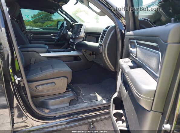 1C6RREFT2KN523027 2019 RAM 1500 Black Widok wnętrza z przodu