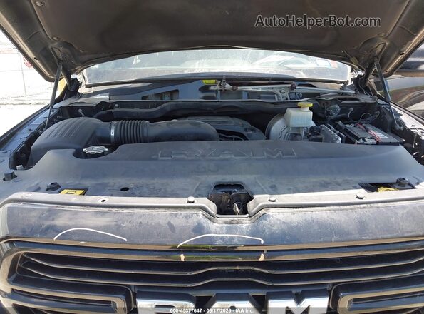 1C6RREFT2KN523027 2019 RAM 1500 Black Widok z tyłu