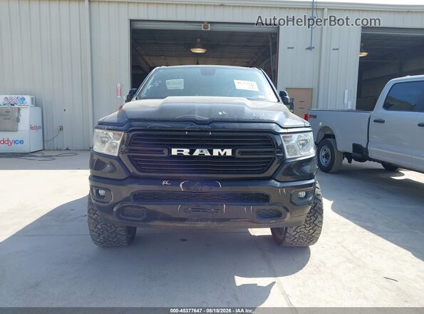 1C6RREFT2KN523027 2019 RAM 1500 Black Widok wnętrza z tyłu
