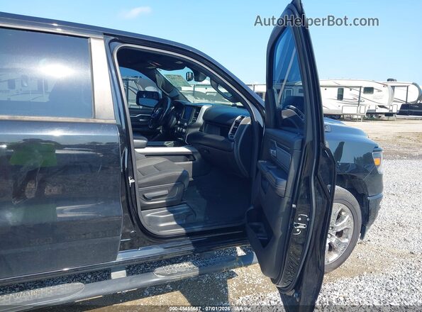 1C6RREFT2KN701213 2019 RAM 1500 Black Вид салону спереду