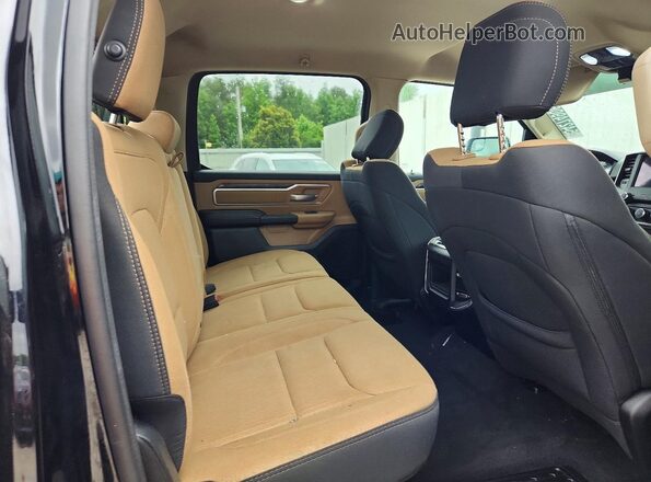 1C6RREFT3MN584440 2021 RAM 1500 Black 