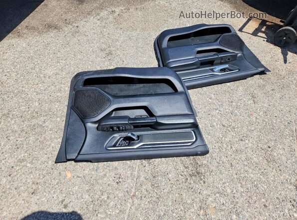 1C6RREFT3NN125202 2022 RAM 1500 Gray Engine compartment view