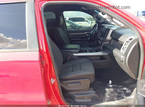 1C6RREFT4KN519707 2019 RAM 1500 Red წინა სალონის ხედი