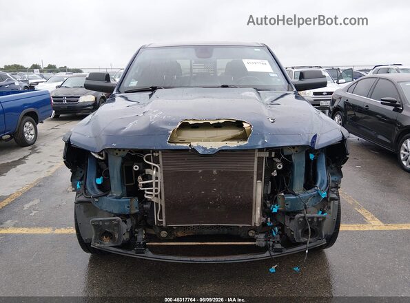 1C6RREFT4LN239108 2020 RAM 1500 Dark Blue Rear interior view