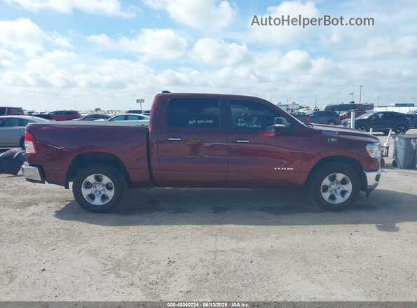 1C6RREFT5LN333952 2020 RAM 1500 Maroon უკანა სალონის ხედი