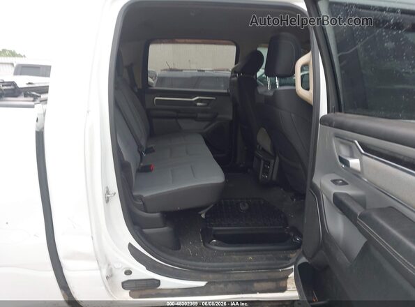 1C6RREFT6KN828367 2019 RAM 1500 White Widok naklejki z numerem VIN