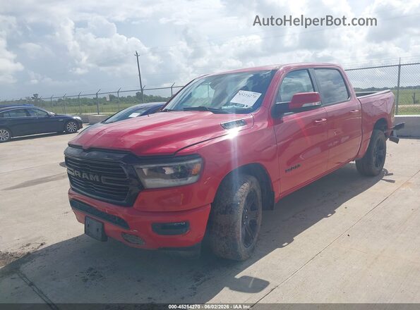 1C6RREFT6LN156831 2020 RAM 1500 Red წინა მარცხენა ხედი სამი მეოთხედიდან