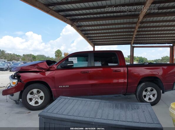1C6RREFT6MN661544 2021 RAM 1500 Maroon Widok wnętrza 360 stopni