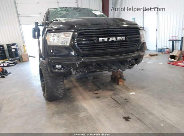 1C6RREFT7KN666930 2019 RAM 1500 Black Widok z przodu