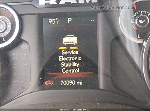 1C6RREFT7KN666930 2019 RAM 1500 Black 