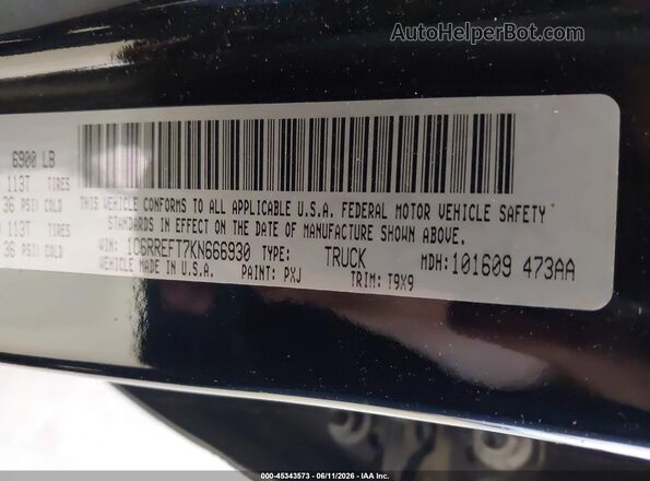 1C6RREFT7KN666930 2019 RAM 1500 Black Widok komory silnika