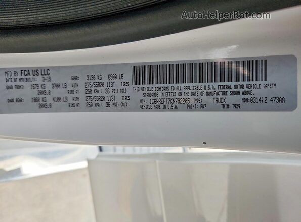 1C6RREFT7KN792205 2019 RAM 1500 White Widok naklejki z numerem VIN
