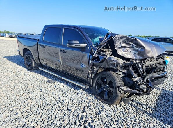 1C6RREFT7RN113396 2024 RAM 1500 Серый Передняя правая четверть