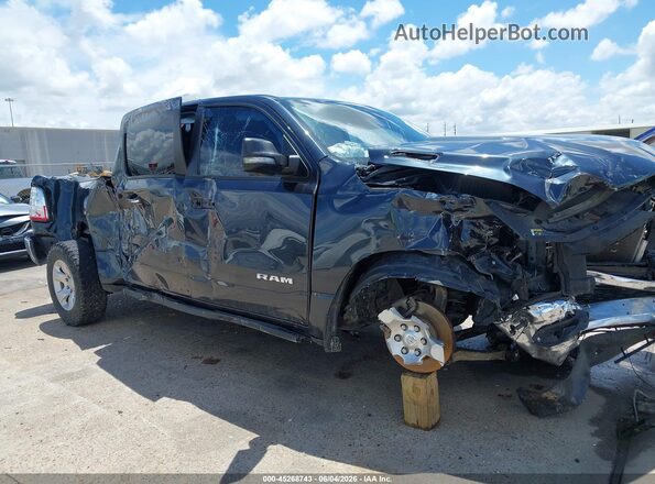 1C6RREFT8KN828953 2019 RAM 1500 Gray Widok z przodu