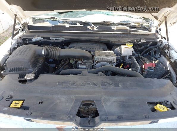 1C6RREFT9KN884688 2019 RAM 1500 Белый Вид сзади
