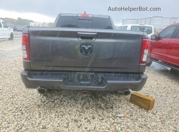 1C6RREFT9MN690326 2021 RAM 1500 Gray Vista trasera