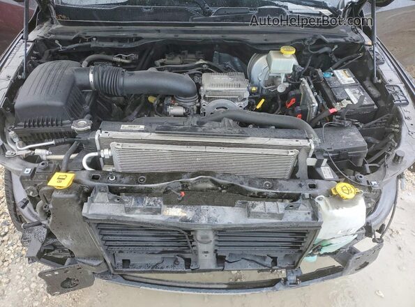 1C6RREFT9MN690326 2021 RAM 1500 Gray Vista interior trasera