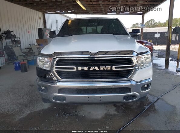 1C6RREFTXKN852333 2019 RAM 1500 White ხელსაწყოთა პანელის ხედი