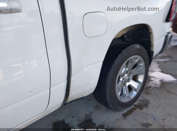 1C6RREFTXKN852333 2019 RAM 1500 White წინა ხედი